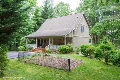131 Yuletide Ln, Sylva, NC 28779 photo 2