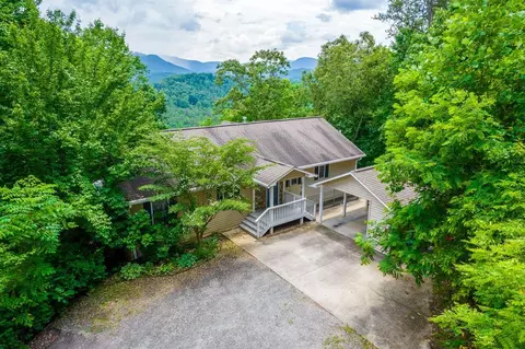 351 Star Dance Rdg, Sylva, NC 28779 photo 1