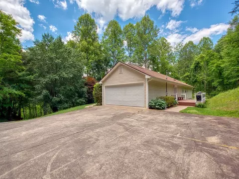 437 Wake Robin Dr, Cullowhee, NC 28723 photo 2