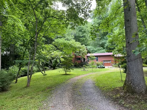 46 Durango Pl, Sylva, NC 28779 photo 2
