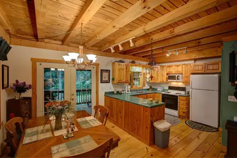 98 Candlelight Dr, Sylva, NC 28779 photo 7