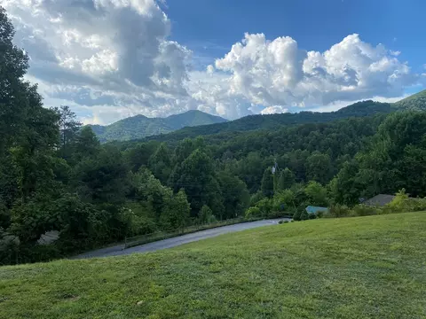 99 Chapel View Dr, Sylva, NC 28779 photo 2