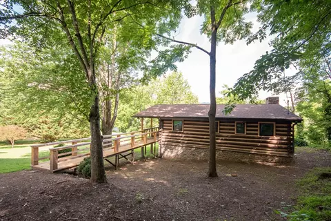 48 E Horizon Dr, Franklin, NC 28734 photo 3