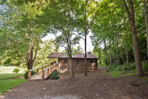 48 E Horizon Dr, Franklin, NC 28734 photo 2