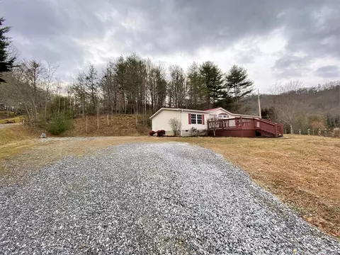 36 Triangle Rd, Tuckasegee, NC 28783 photo 48