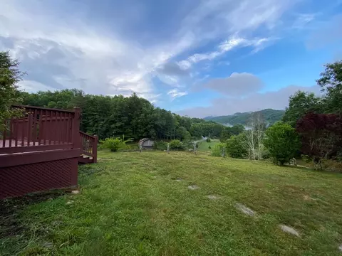 36 Triangle Rd, Tuckasegee, NC 28783 photo 2
