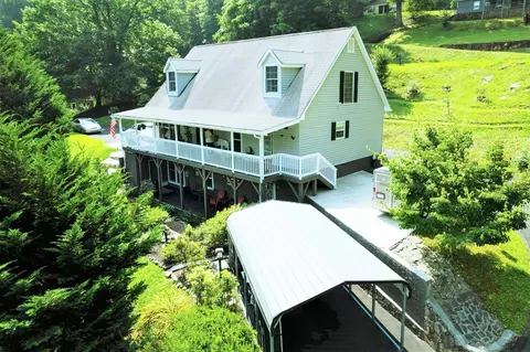 292 Cowan St, Sylva, NC 28779 photo 3