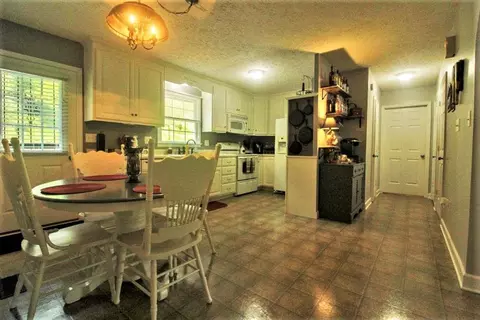 292 Cowan St, Sylva, NC 28779 photo 4