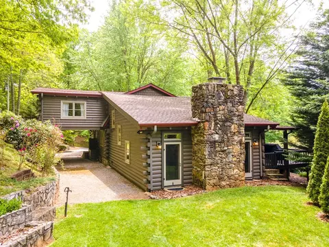 303 Leafstone Cir, Sylva, NC 28779 photo 11