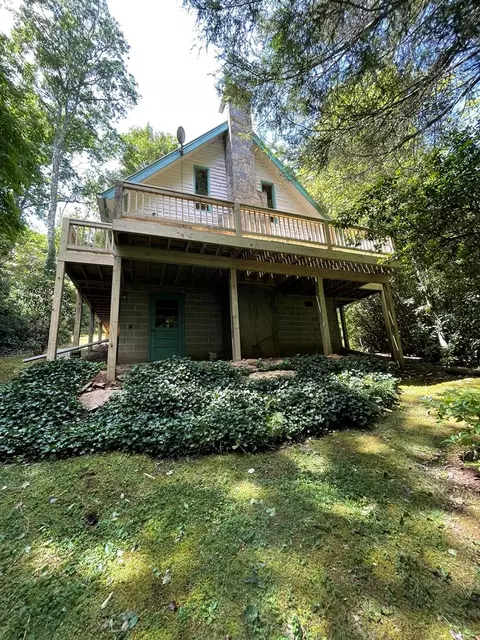569 Walnut Gap Rd, Cullowhee, NC 28723 photo 2