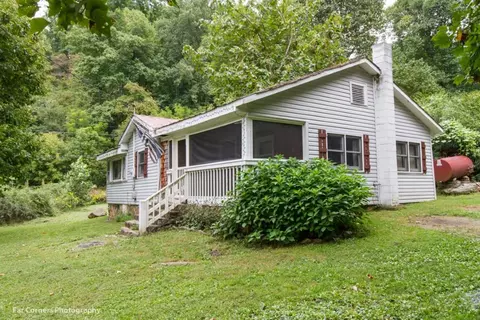 863 Buff Creek Rd, Sylva, NC 28779 photo 1