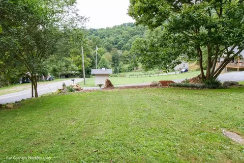 863 Buff Creek Rd, Sylva, NC 28779 photo 5