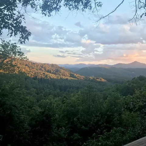 499 Match Pt, Sylva, NC 28779 photo 2