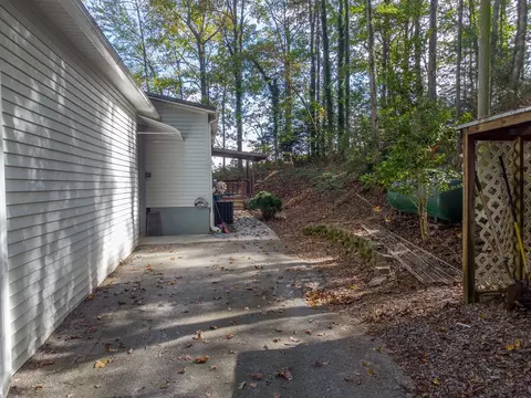84 Hickory Knob Rd, Franklin, NC 28734 photo 44