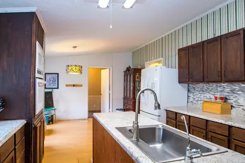 434 Dalton Rd, Sylva, NC 28779 photo 2