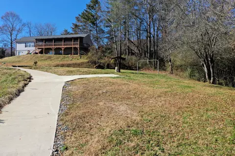 380 Mockingbird Ln, Sylva, NC 28779 photo 8