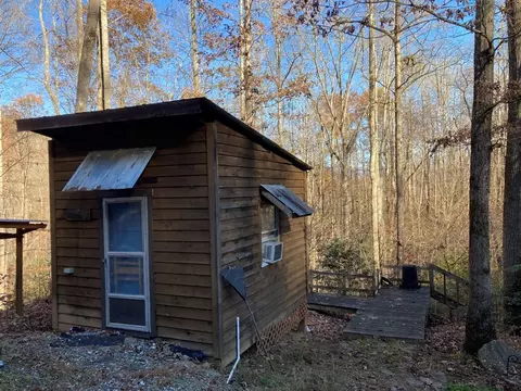 38 Snow Bird Rd, Sylva, NC 28779 photo 3