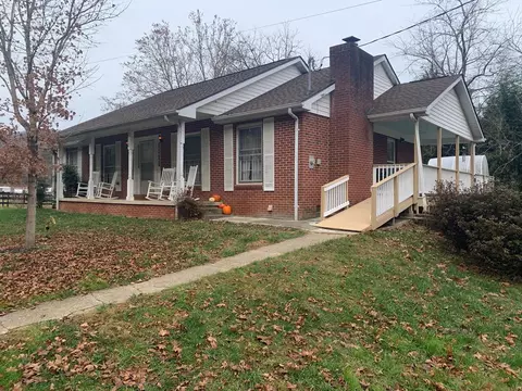 211 Hall Town Rd, Sylva, NC 28779 photo 2