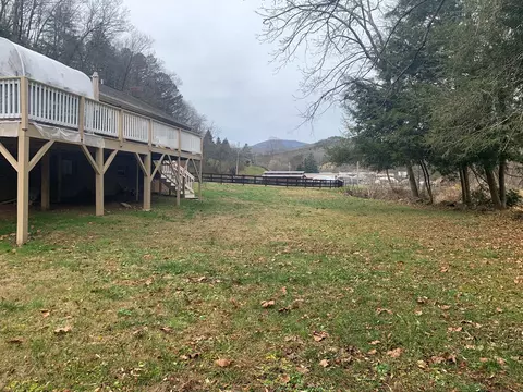 211 Hall Town Rd, Sylva, NC 28779 photo 35