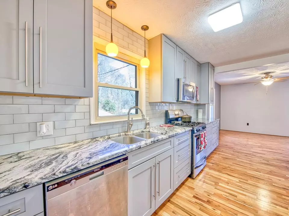 290 Wilson Branch Rd, Canton, NC 28716 photo 11