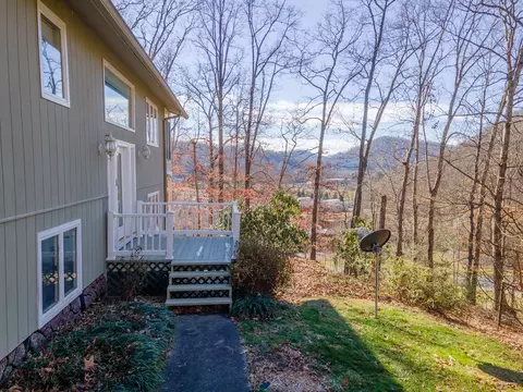 46 Discovery Pl, Sylva, NC 28779 photo 32