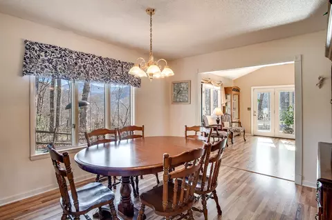 46 Discovery Pl, Sylva, NC 28779 photo 9