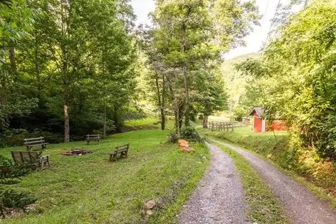 220 Genesis Trail Dr, Sylva, NC 28779 photo 7