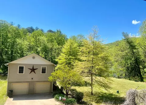 99 Bayside Dr, Sylva, NC 28779