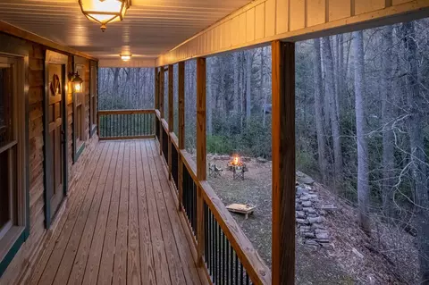 89 Big Bear Mtn, Sylva, NC 28779 photo 4