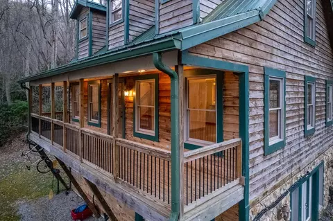 89 Big Bear Mtn, Sylva, NC 28779 photo 6