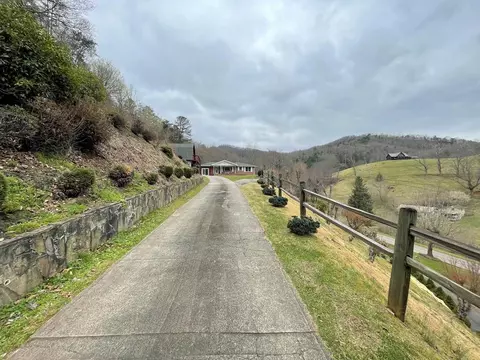 110 Grey Stone Dr, Sylva, NC 28779 photo 78