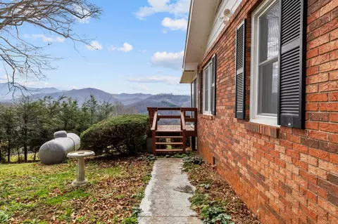 677 Monteith Branch Rd, Sylva, NC 28779 photo 7