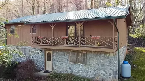 41 Travis Rd, Cullowhee, NC 28723 photo 1