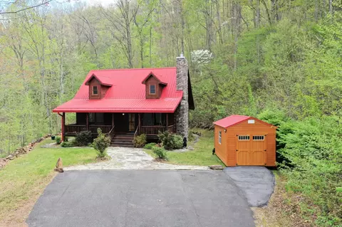 125 Bear Hug Way, Sylva, NC 28779 photo 3