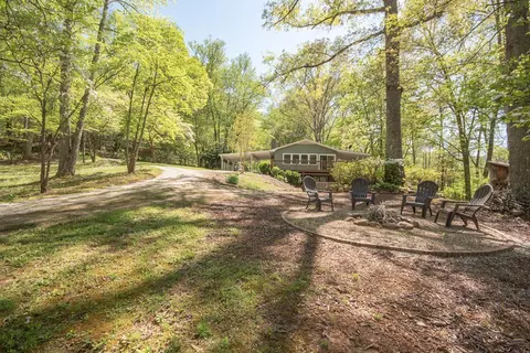 25 E Caesar Rd, Otto, NC 28763 photo 3