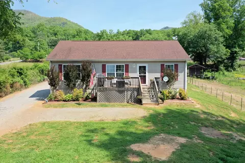918 Monteith Branch Rd, Sylva, NC 28779 photo 2