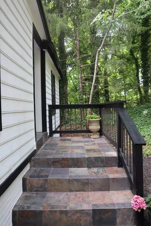 100 Middle Dr, Franklin, NC 28734 photo 5