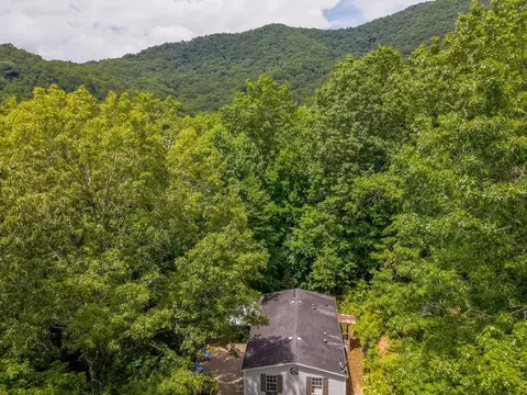 116 Sergeant Loop, Sylva, NC 28779 photo 8