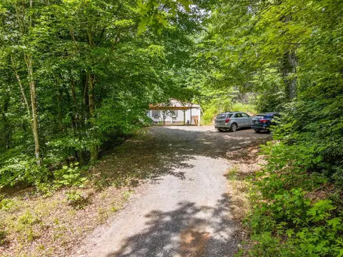 116 Sergeant Loop, Sylva, NC 28779 photo 3