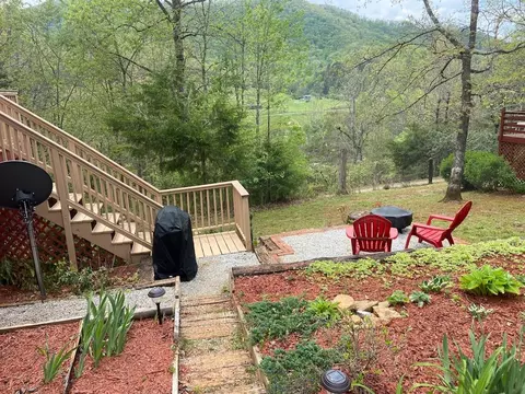 133 Ruby Cir, Franklin, NC 28734 photo 7
