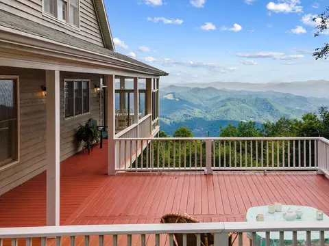 168 Bold Springs Rd, Sylva, NC 28779 photo 1