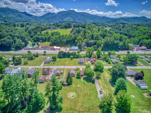 3701 Broad St, Clyde, NC 28721 photo 7