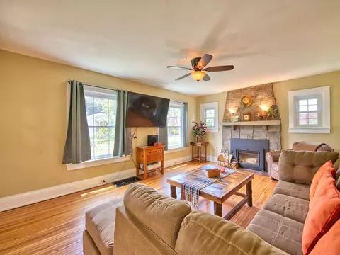 3701 Broad St, Clyde, NC 28721 photo 10