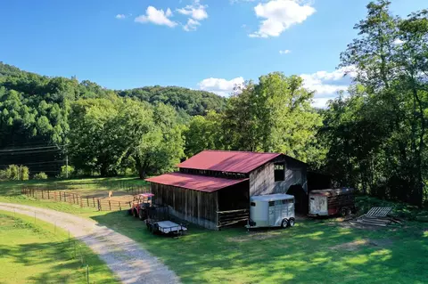 19 Mount Eire Dr, Sylva, NC 28779 photo 7