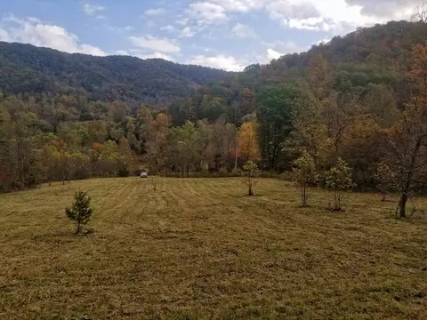 000 Johns Creek Rd, Cullowhee, NC 28723