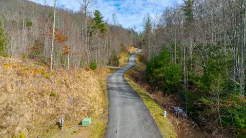 90 Garnet Rd, Sylva, NC 28779 photo 11