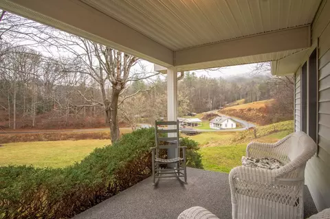 69 Early Deitz Rd, Sylva, NC 28779 photo 4