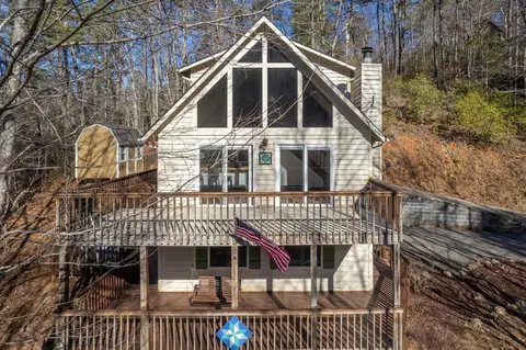 57 Dogwood Ln, Almond, NC 28702