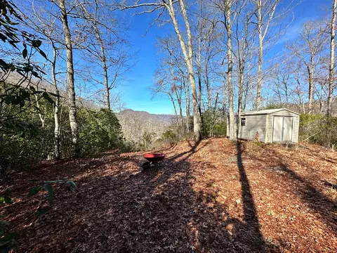 621 Sassafras Rd, Sylva, NC 28779 photo 2