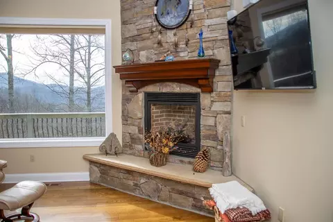 142 Hickory Nut Trl, Sylva, NC 28779 photo 13